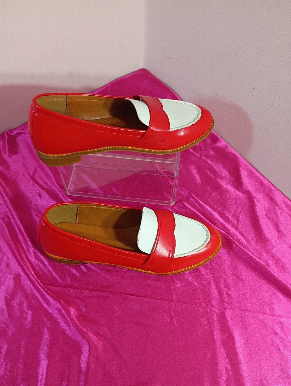 FSJ Shoes Women's SZ 15 Red and White Round Toe Loafers Office Casual - Picture 1 of 10